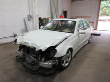Load image into Gallery viewer, 2007 Mercedes-Benz E550 Floor Shifter - 942018
