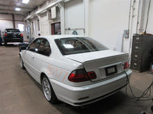 Load image into Gallery viewer, 2003 BMW 330ci Floor Shifter - 944493
