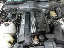 Load image into Gallery viewer, CD CHANGER 318i 318ic 318ti 323i 323ic 323is 328i 328ic 328is M3 98-99 - 951942
