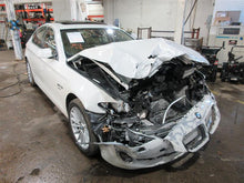 Load image into Gallery viewer, FUEL PUMP CONTROL MODULE COMPUTER 320i 328D 328i 328I GT 335i 09-17 - 973631
