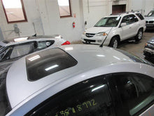 Load image into Gallery viewer, AIR CLEANER BOX Volkswagen Beetle 98 99 00 01 02 03 04 05 - 956061
