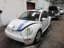 Load image into Gallery viewer, INTERIOR REAR VIEW MIRROR Volkswagen Beetle 2000 00 2001 01 - 960362
