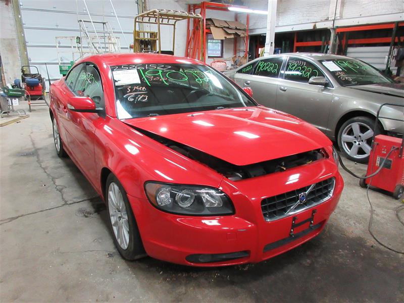 GAS FUEL FILLER LID DOOR Volvo C70 2007 07 - 983553