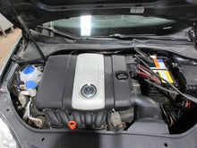 Load image into Gallery viewer, Fuel Pump Volkswagen Jetta Golf Rabbit 2006 06 2007 07 2008 08 09 10 11 - 989947
