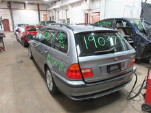 Load image into Gallery viewer, RADIO BMW 320i 330i M3 2002 02 03 04 05 06 AM/FM/CD - 1000850
