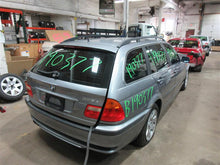 Load image into Gallery viewer, RADIO BMW 320i 330i M3 2002 02 03 04 05 06 AM/FM/CD - 1000850
