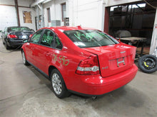 Load image into Gallery viewer, OWNERS MANUAL Volvo S40 2006 06 - 1005216
