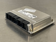 Load image into Gallery viewer, ECU ECM COMPUTER Freelander 2002 02 2003 03 2004 04 - NW62042
