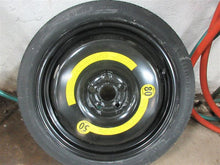 Load image into Gallery viewer, RADIATOR FAN ASSEMBLY Volkswagen Golf Rabbit Beetle 2006 06 07 08 - 12 - 1020085
