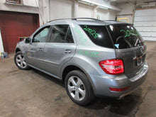 Load image into Gallery viewer, REAR DOOR Mercedes ML320 ML350 ML500 2006 06 07 08 09 10 11 Left - 1031457
