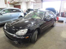 Load image into Gallery viewer, FRONT INTERIOR DOOR TRIM PANEL S350 S430 S500 S55 S600 S65 2006 - 1033705

