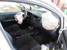 Load image into Gallery viewer, HEADLIGHT LAMP ASSEMBLY Nissan Versa 07 08 09 10 11 12 Right - 1034713
