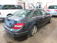 Load image into Gallery viewer, CYLINDER HEAD C230 C250 C280 C300 C350 C55 C63 E280 06-16 Right - 1153314
