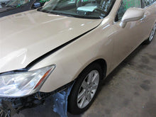 Load image into Gallery viewer, SUNROOF ASSEMBLY ES350 GS300 GS350 GS430 GS450H GS460 06-12 - 1038991
