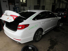Load image into Gallery viewer, CYLINDER HEAD Santa Fe Sonata Sonata Hybrid Optima Sorento 15-20 - 1101092

