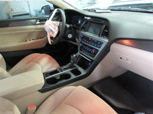 Load image into Gallery viewer, CYLINDER HEAD Santa Fe Sonata Sonata Hybrid Optima Sorento 15-20 - 1101092
