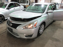 Load image into Gallery viewer, OIL PAN Nissan Altima Rogue 13 14 15 16 17 18 19 20 LOWER - 1069750
