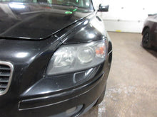 Load image into Gallery viewer, GRILLE Volvo V40 V50 2004 04 2005 05 2006 06 2007 07 Upper - 1053112
