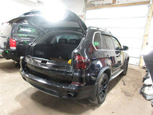 Load image into Gallery viewer, CENTER PILLAR CUT BMW X5 X5M 07 08 09 10 11 12 13 Right - 1064105
