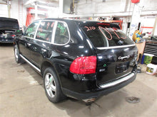 Load image into Gallery viewer, Center Pillar Cut Porsche Cayenne 2003 03 2004 04 2005 05 06 07 08 09 10 Left - 1062731
