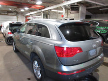 Load image into Gallery viewer, FRONT FENDER Audi Q7 07 08 09 10 11 12 13 14 Right - 1066902
