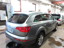 Load image into Gallery viewer, FRONT FENDER Audi Q7 07 08 09 10 11 12 13 14 Right - 1066902
