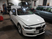 Load image into Gallery viewer, 2015 BMW 320i 328D 328i Floor Shifter - 1068076
