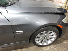 Load image into Gallery viewer, RADIATOR FAN ASSEMBLY BMW 128i 328i 2007 07 2008 08 2009 09 10 11 12 - 1068608

