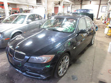 Load image into Gallery viewer, CYLINDER HEAD 325ci 325i 330ci 330i 330xi 525i 530i Z4 2006 - 1069990
