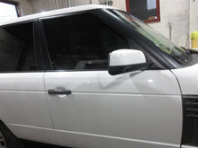 Load image into Gallery viewer, CENTER PILLAR CUT Range Rover 2010 10 2011 11 2012 12 Right - 1070975
