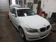 Load image into Gallery viewer, FLYWHEEL BMW 528i 328i 525i 325i 330i 2006 06 2007 07 2008 08 2009 09 10 11 Auto - 1102770
