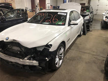 Load image into Gallery viewer, SUNROOF ASSEMBLY 740i 740il 750 HYBRID 750i 750il 760li Active 7 09-15 - 1072760
