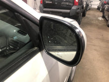 Load image into Gallery viewer, FRONT DOOR Subaru Legacy 2005 05 06 07 08  Right - 1073341
