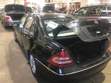 Load image into Gallery viewer, INDEPENDENT REAR SUSPENSION 01 02 - 07 C320 C280 Left - 1076394
