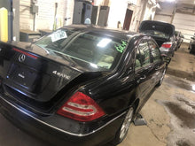 Load image into Gallery viewer, QUARTER PANEL CUT ASSEMBLY C240 C320 01 02 - 07 Left - 1076393
