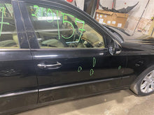 Load image into Gallery viewer, QUARTER PANEL CUT ASSEMBLY E320 E500 03 04 - 09 Right - 1074497
