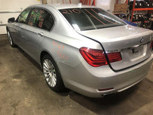 Load image into Gallery viewer, SUNROOF ASSEMBLY 740i 740il 750 HYBRID 750i 750il 760li Active 7 09-15 - 1076649
