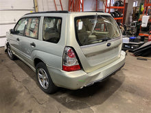 Load image into Gallery viewer, RADIATOR Subaru Forester 2007 07 2008 08 Auto - 1077552
