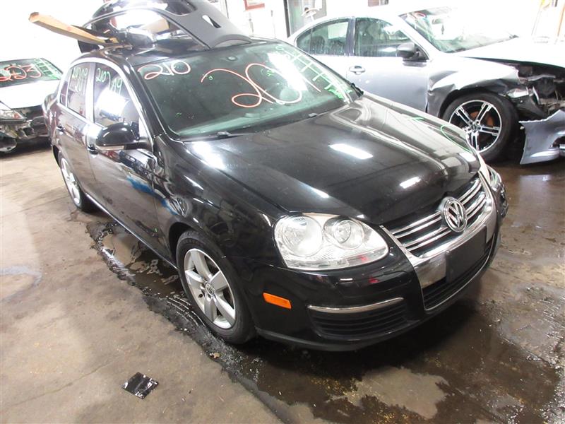 REAR BUMPER ASSEMBLY Volkswagen Jetta 05 06 07 08 09 10 - 1082903