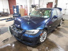 Load image into Gallery viewer, INDEPENDENT REAR SUSPENSION BMW 328i 323i 325i 2006 06 07 08 09 10 11 12 Left - 1084740
