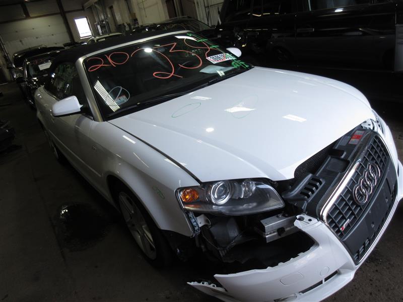 2009 Audi A4 Floor Shifter - 1086308