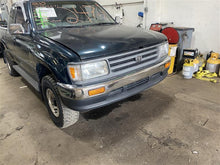 Load image into Gallery viewer, FRONT SEAT BELT Toyota T100 1995 95 - 1098700
