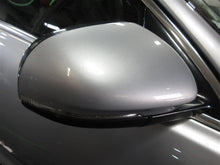 Load image into Gallery viewer, FRONT PASSENGER SEAT BELT &amp; RETRACTOR ONLY Vanden Pl XJ XJL 13-17 - 1087410
