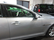 Load image into Gallery viewer, CENTER PILLAR CUT Jaguar Vanden Pl XJ XJL XJR 2010-2019 Left - 1087376
