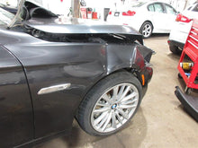 Load image into Gallery viewer, AIR CLEANER BOX BMW 550i 550i Gt 650i 10 11 12 13 Left - 1088802
