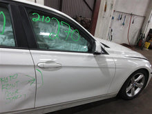 Load image into Gallery viewer, REAR DOOR GLASS 320i 328D 328i 330E 330i 335i 340i Active 3 12-18 Right - 1089764
