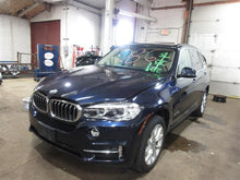 Load image into Gallery viewer, REAR QUARTER GLASS BMW X5 14 15 16 17 18 Right - 1090629
