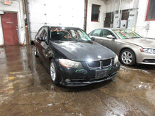 Load image into Gallery viewer, RADIATOR FAN ASSEMBLY BMW 128i 325i 323i 330i 328i 2006 06 2007 07 - 12 Auto - 1092580
