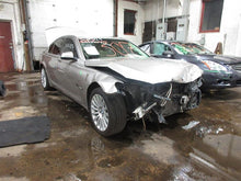 Load image into Gallery viewer, REAR BRAKE CALIPER 550i Gt 750 HYBRID 750i 750il 760li 09-10 Left - 1093968

