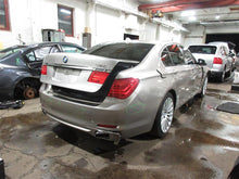 Load image into Gallery viewer, AIR CLEANER BOX 750 HYBRID 750i 750il Active 7 Alpina B7 09-15 Left - 1093946
